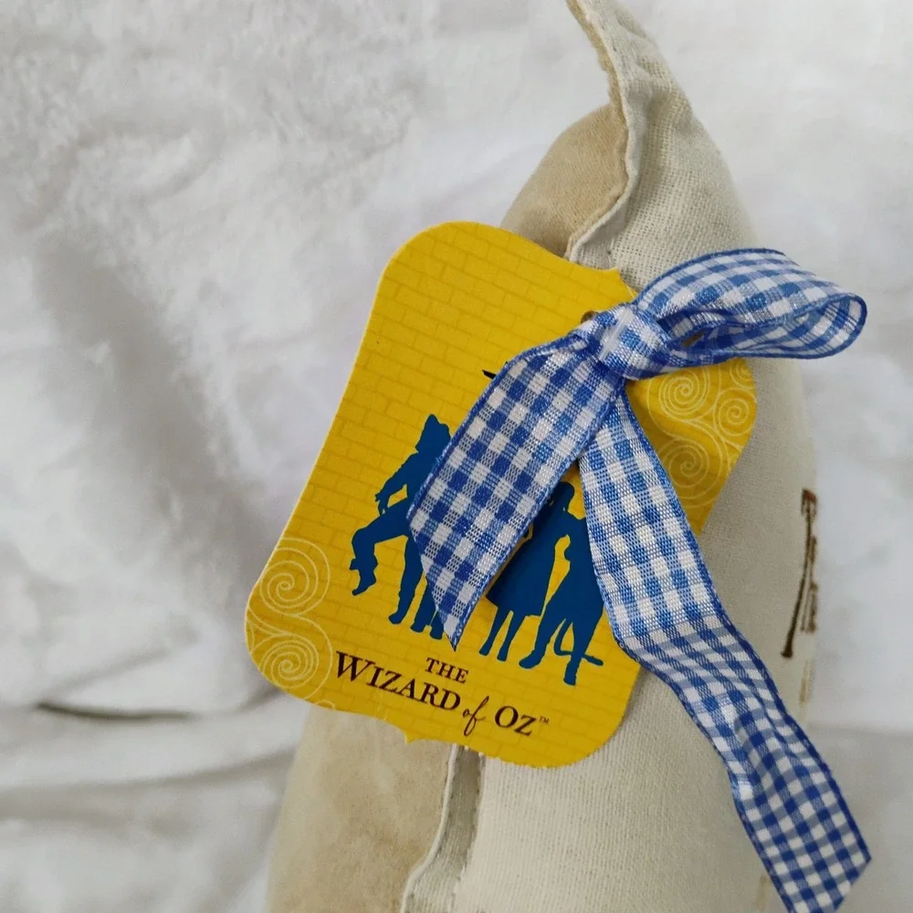 Vtg Hallmark Wizard of Oz No Place Like Home Embroidered 9x9 Accent Pillow Tag N